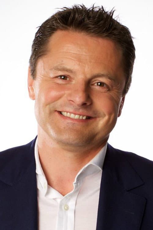 Chris Hollins
