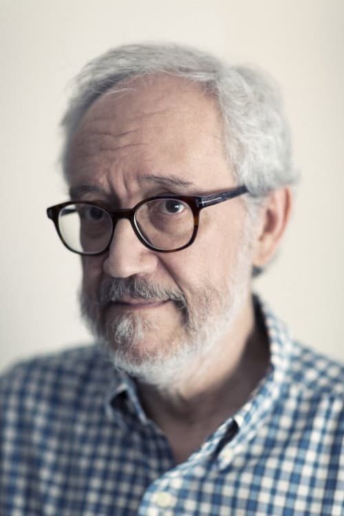 Emilio Martínez Lázaro