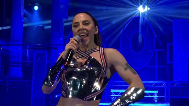 Melanie C ft. Sink The Pink - Live At The Troxy
