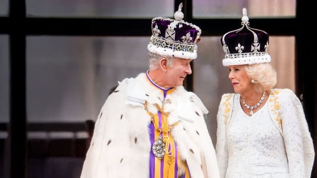 Lip-Reading the Royals: What Are They Really Saying?