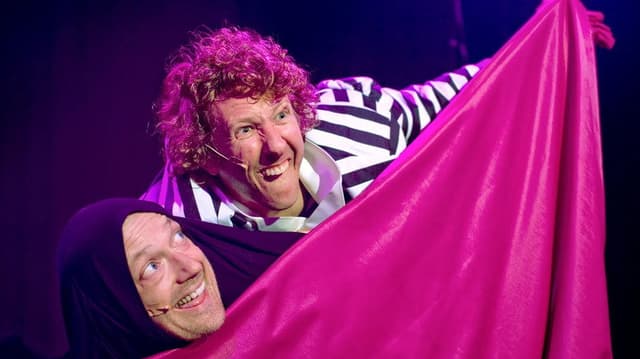 Ashton Brothers: Enfants Terribles