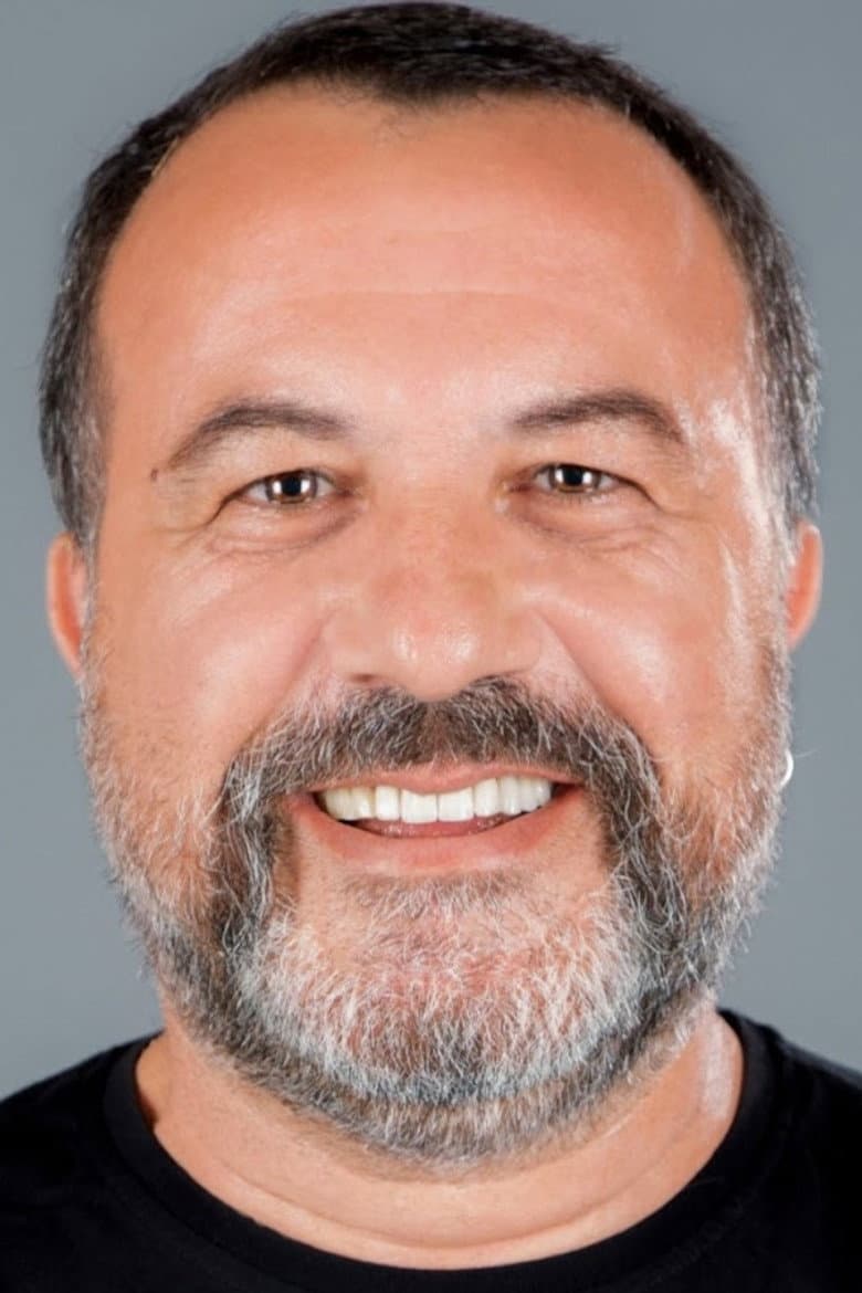 Okay Şenol