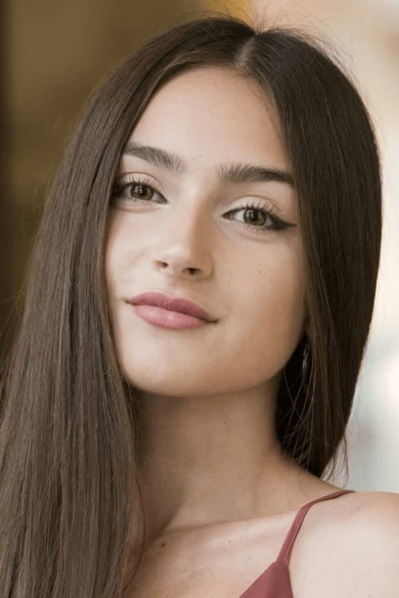 Mia Giraud