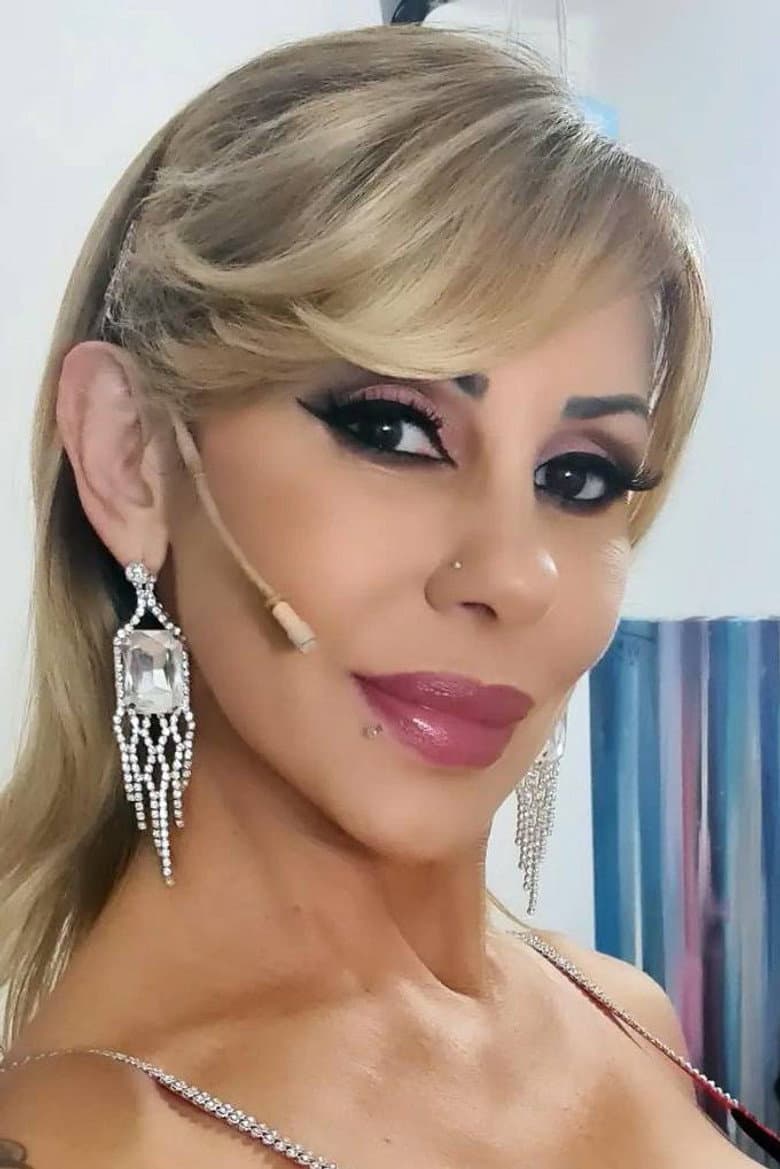Mónica Farro