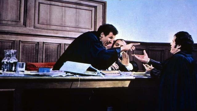 Will the Lawyer Franco Benenato Be Able to Defeat his Arch Enemy the Magistrate Ciccio De Ingras?