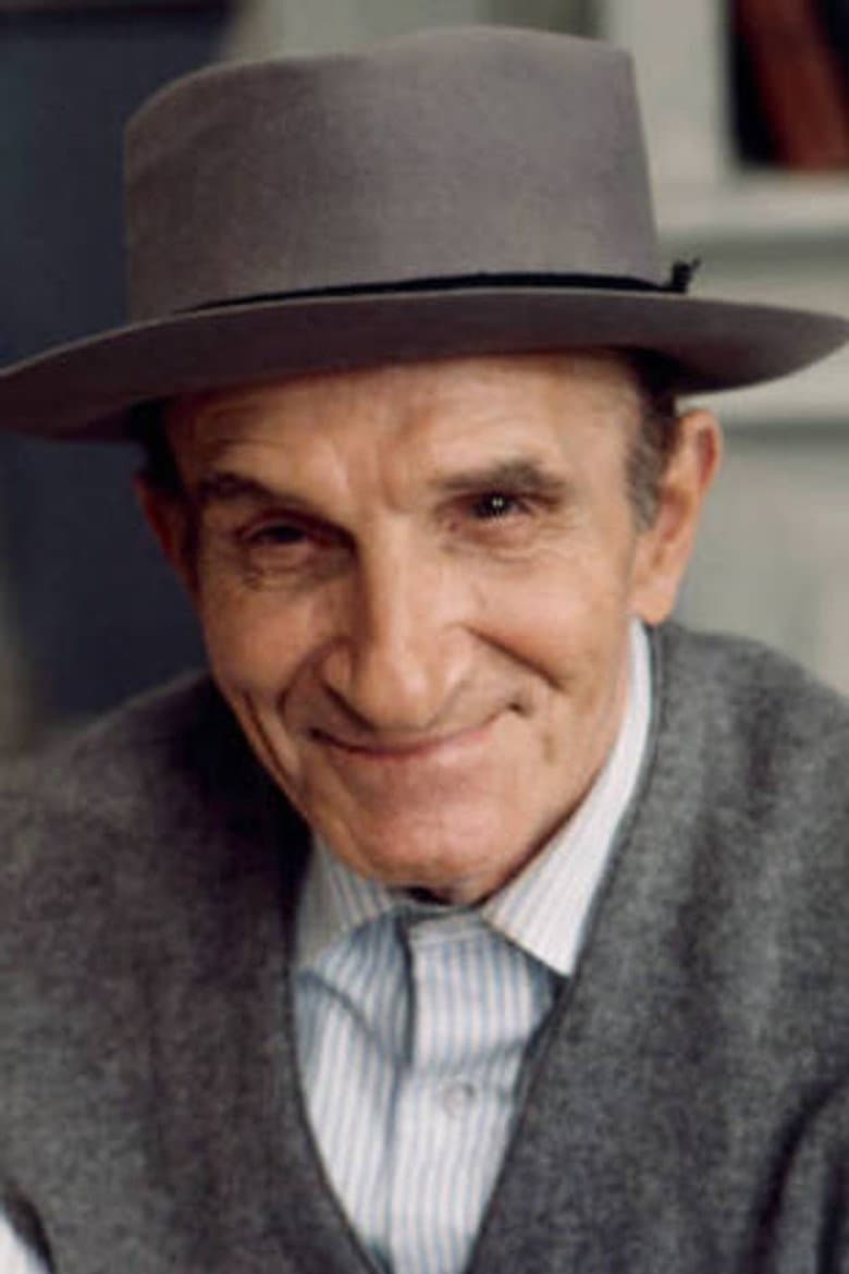 Leonard Barr