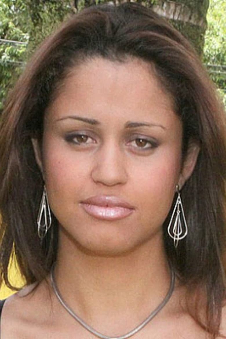 Nayla Vogue