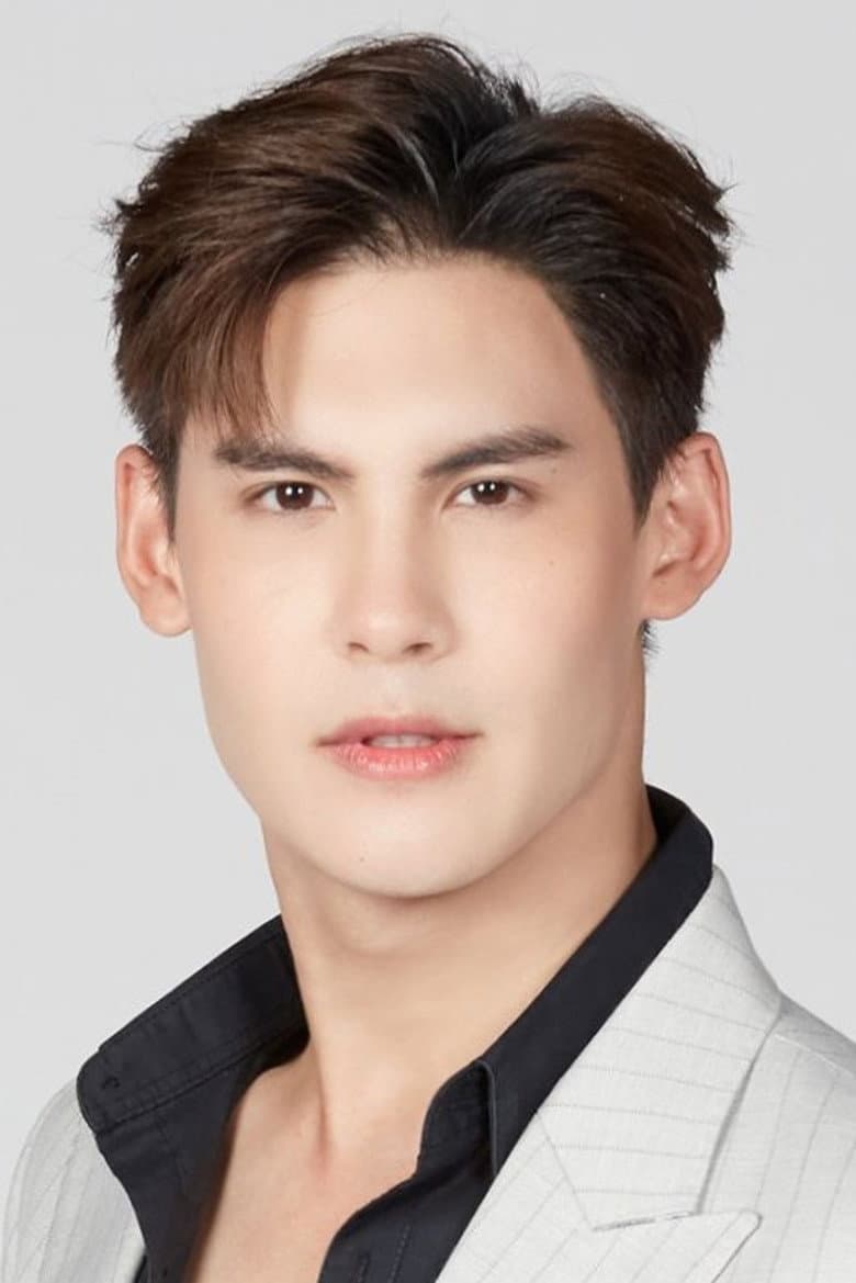 Chanakan Poonsiriwong