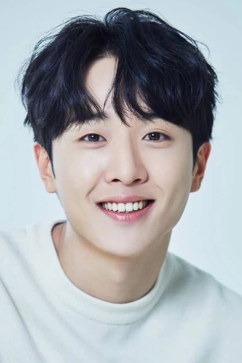 Yun Woo
