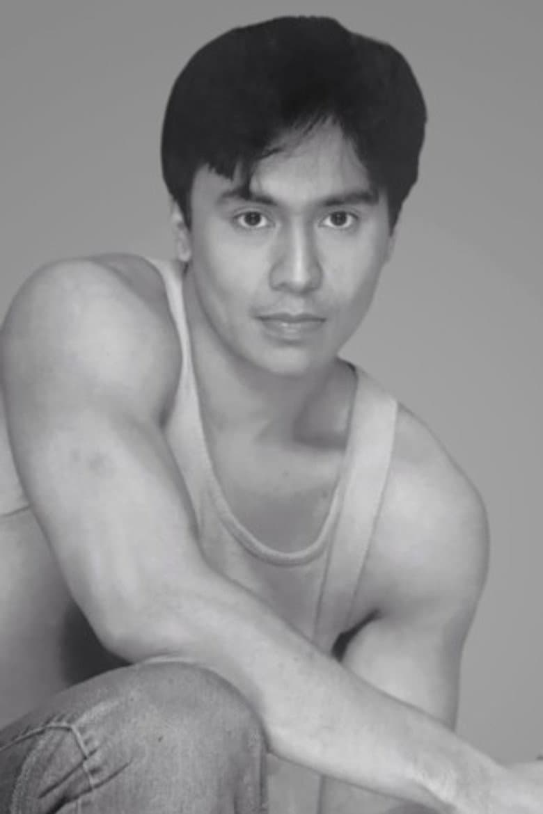 Lee Robin Salazar