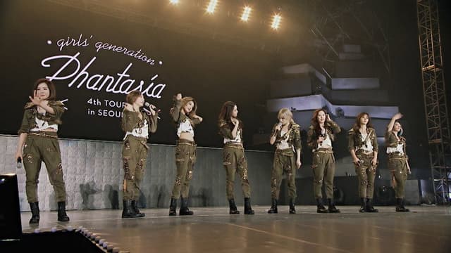 Girls' Generation -  4th Tour Phantasia In Japan