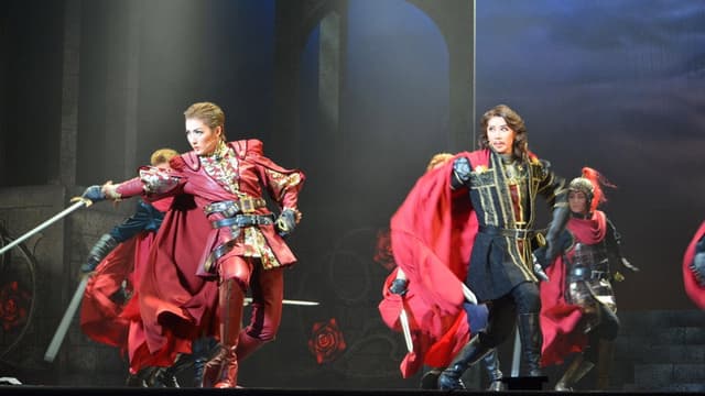 Prince of Roses -The Man Led by the Crown-