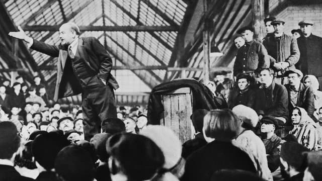 Lenin in October