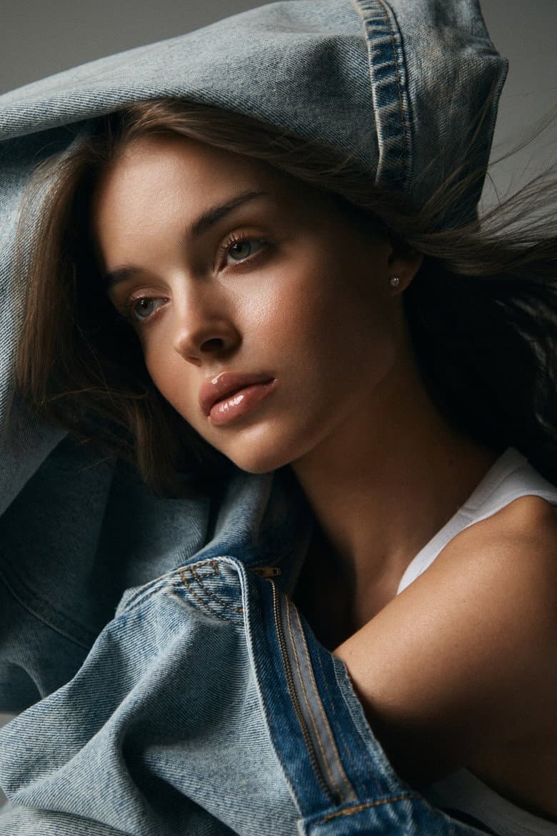 Anna Zak