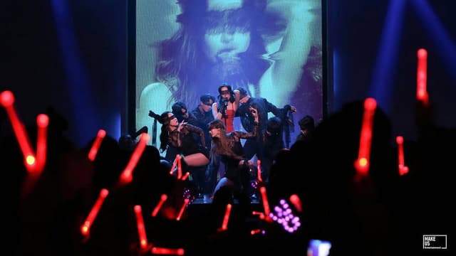 ‘WARNING’ World Tour: Documentary