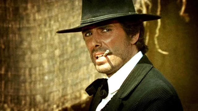 George Hilton - The World Belongs to the Daring