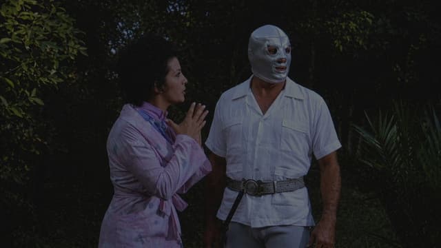 Santo in the Vengeance of the Mummy