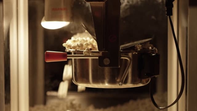 Popcorn & Peanuts