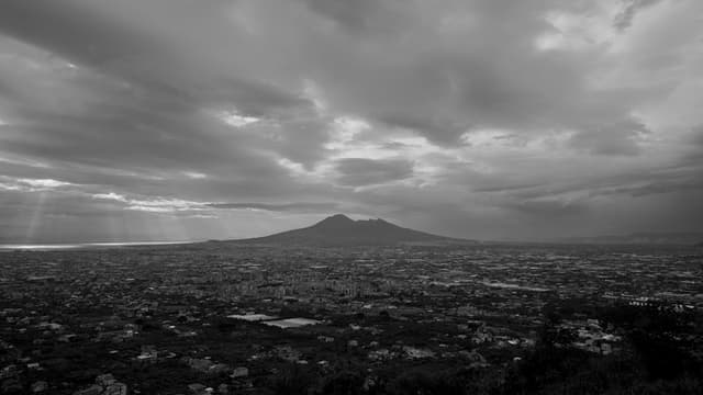 Pompei: Below the Clouds