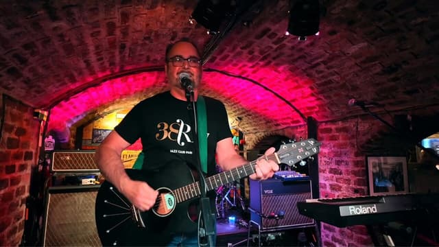 Neal Morse - Live at the Cavern Club