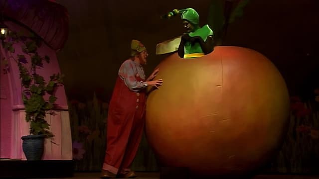 Plop Show: Holiday Full Of Surprises