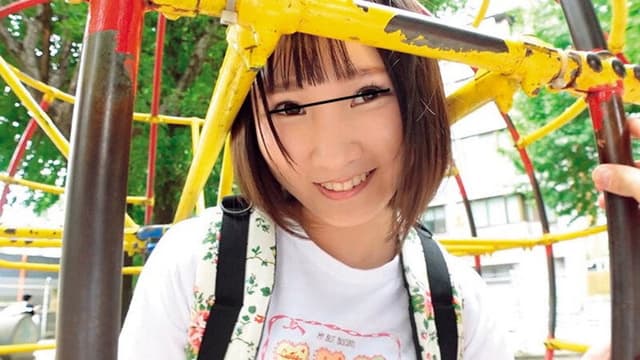 SUJI-198 Shaved Pussy Shou's First Experience Summer Vacation Edition 4 Hours