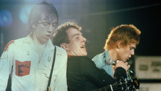 The Clash: Live (Revolution Rock)