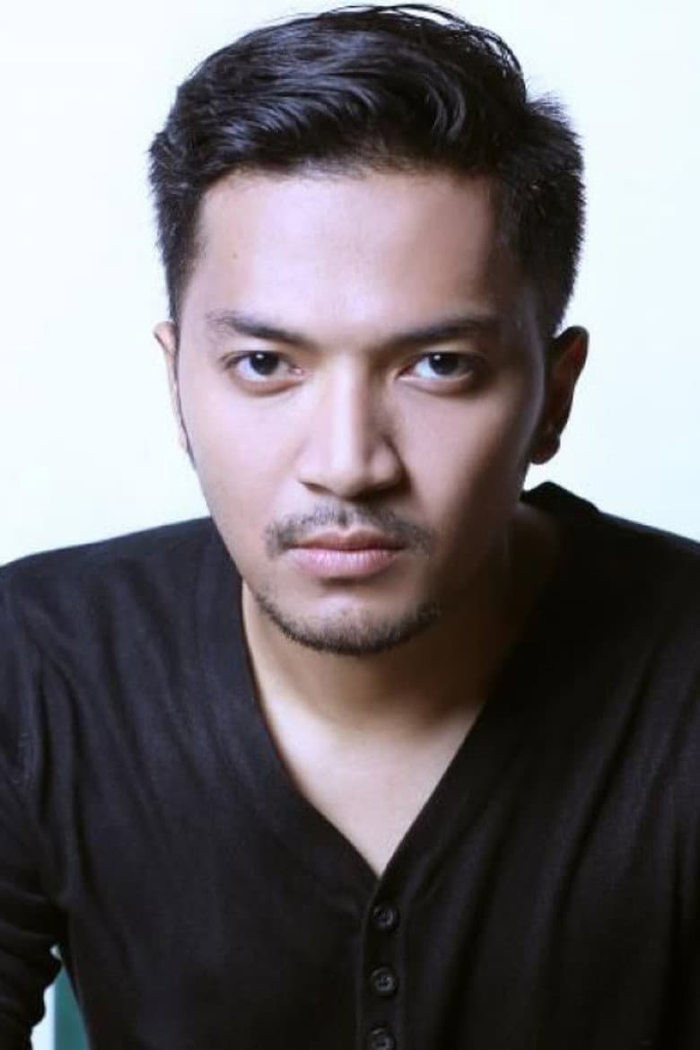 Ihsan Tarore
