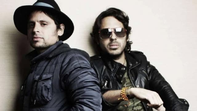 Servando and Florentino in your room
