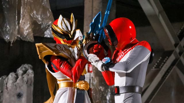 No. 1 Sentai Gozyuger VS Boonboomger