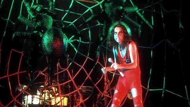 Alice Cooper - Welcome to My Nightmare