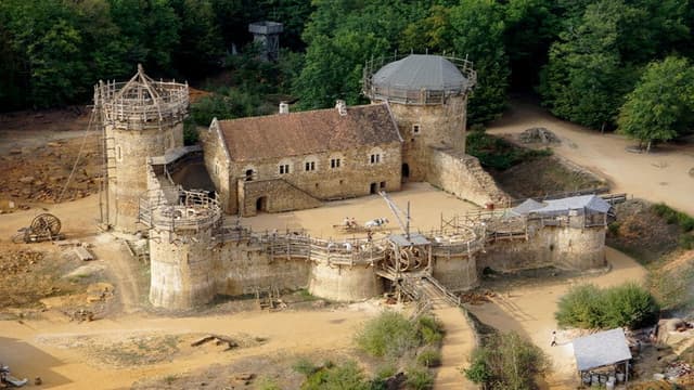 Guedelon II: Rebuilding the Past