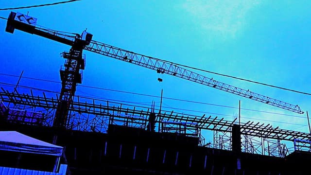 CONSTRUÇÃO