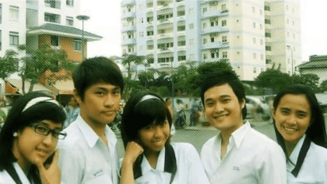 Nữ Sinh
