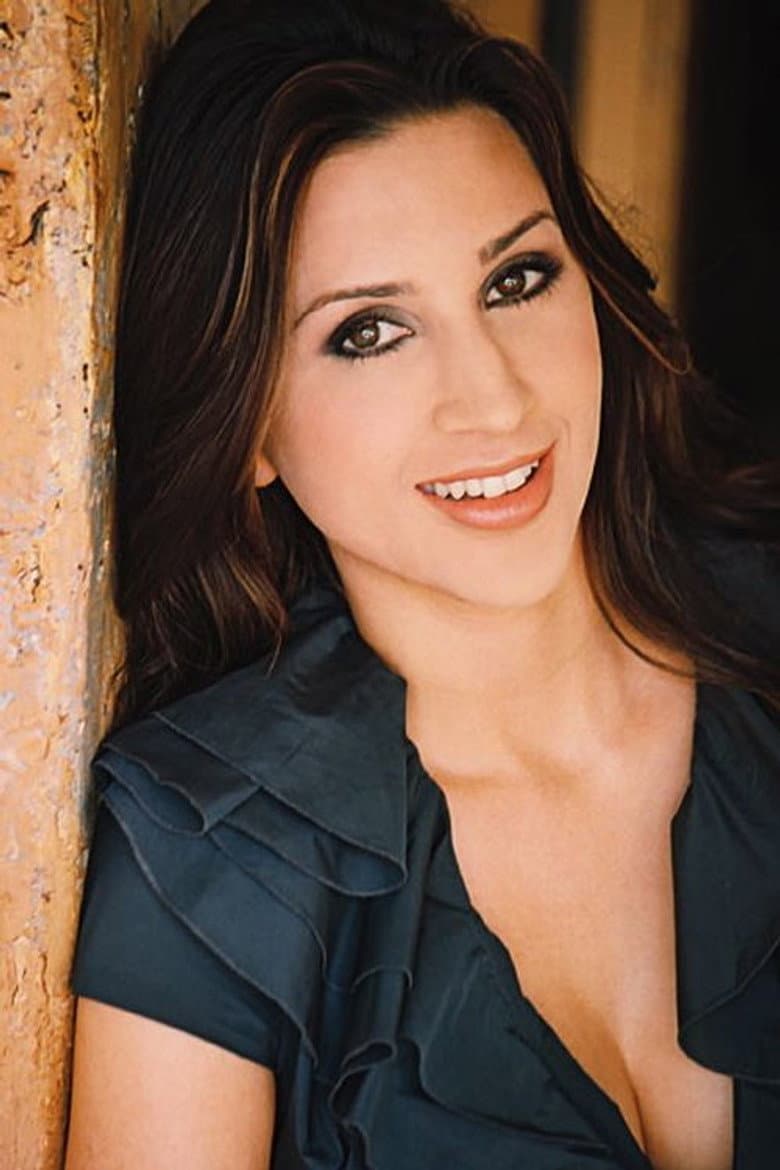 Vivian Khouri