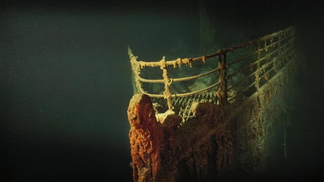 Save the Titanic: Treasures From the Deep