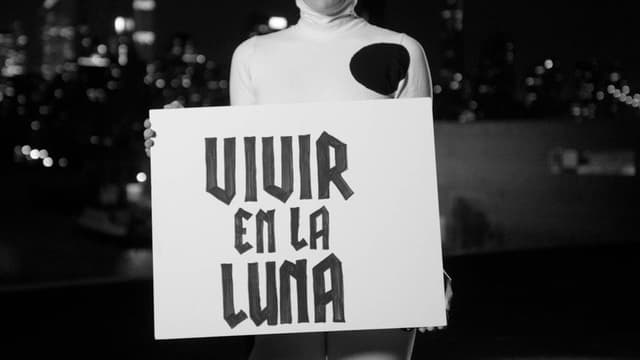 To live on the Moon (For Lorca)