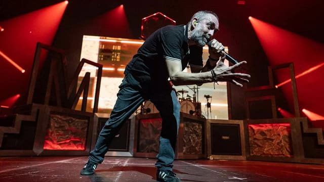 Mass Hysteria au Zénith de Paris