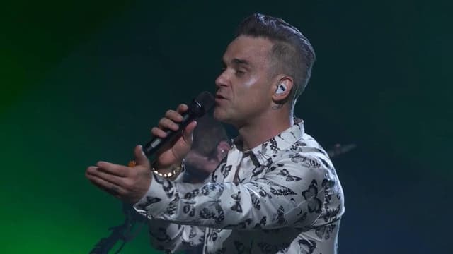 Robbie Williams: Live at the Apple Music Festival