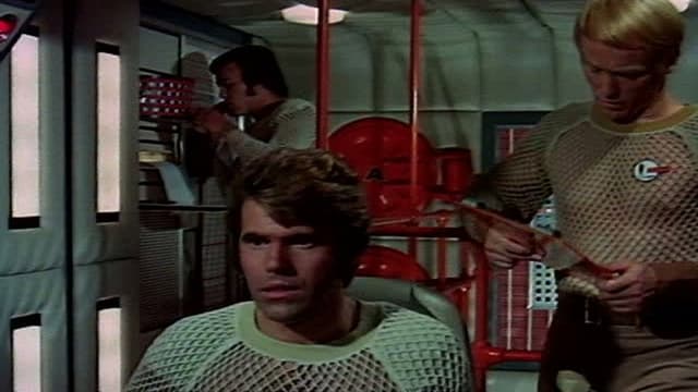 UFO: Destroy Luna Base!