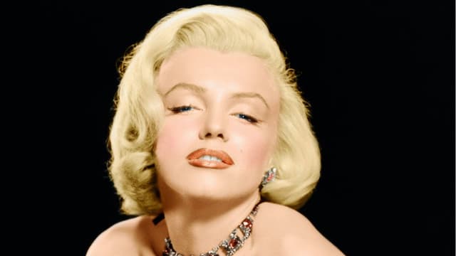 Marilyn Monroe: Portrait of a Legend...Suicide Or Murder?