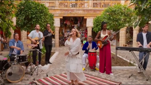 Voyage voyage, les stars chantent au Maroc
