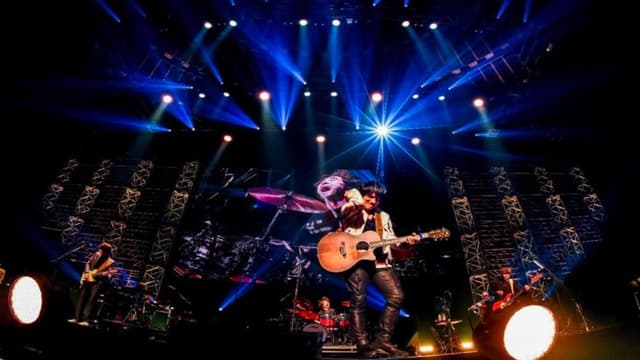 MR.CHILDREN -TOUR- POPSAURUS 2012